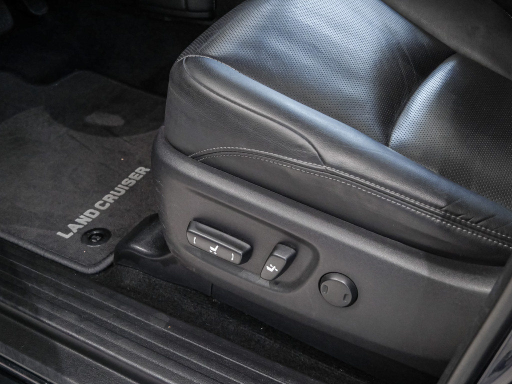 Fahrzeugansicht TOYOTA Land Cruiser 2.8 D-4D TEC-Edition - Bild 42