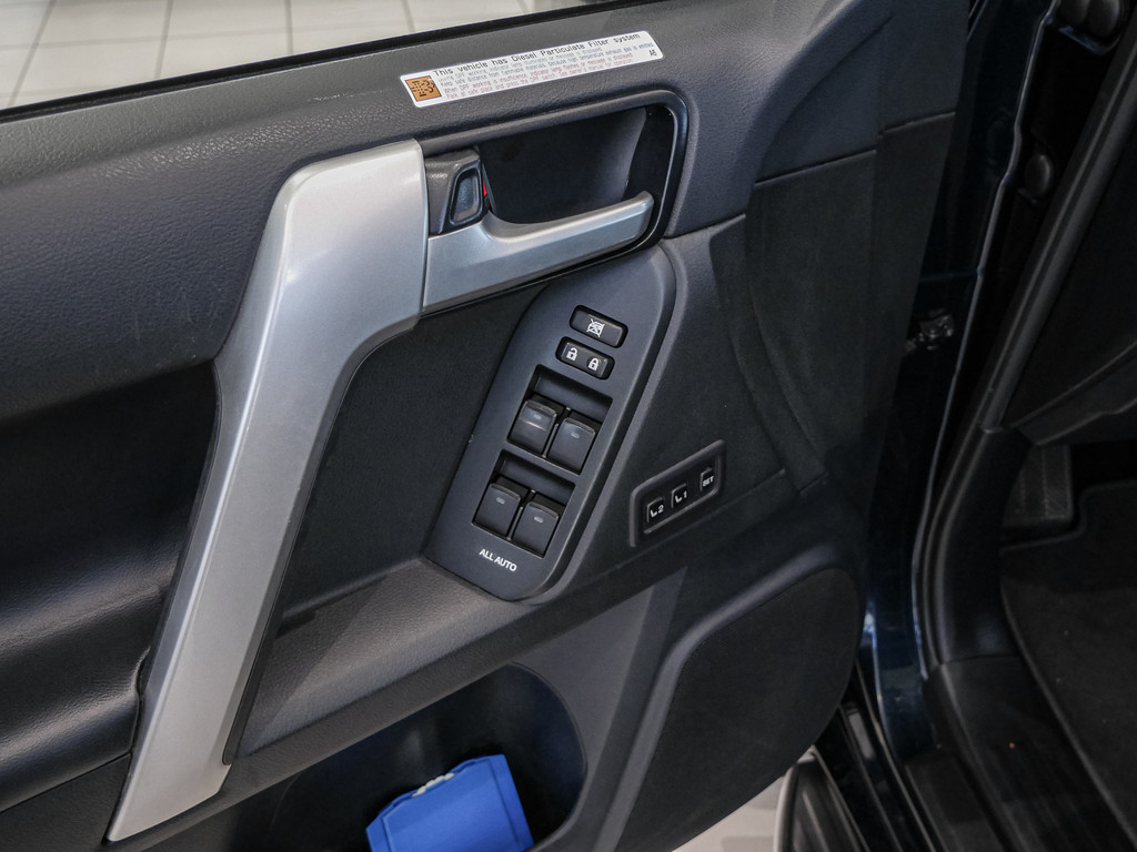 Fahrzeugansicht TOYOTA Land Cruiser 2.8 D-4D TEC-Edition - Bild 44