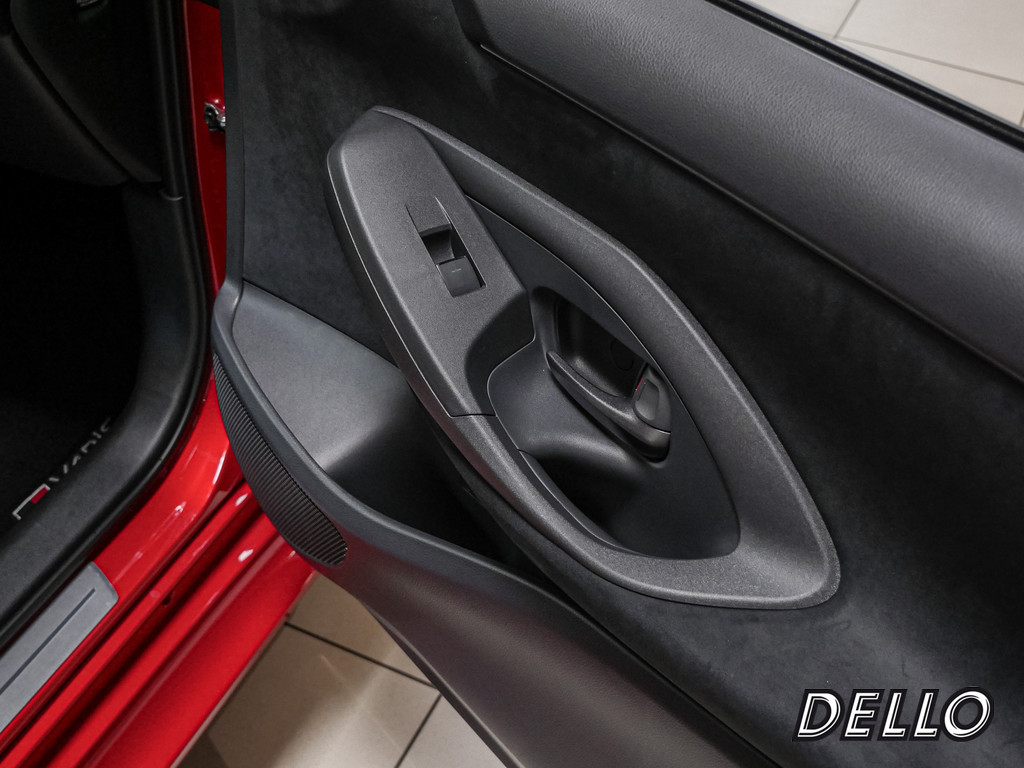 Fahrzeugansicht TOYOTA Yaris 1.6 GR - Bild 8