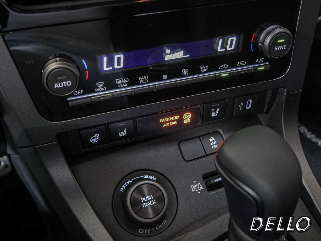 Fahrzeugansicht TOYOTA Yaris 1.6 GR - Bild 13