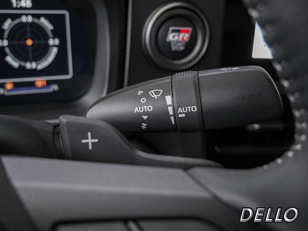 Fahrzeugansicht TOYOTA Yaris 1.6 GR - Bild 20