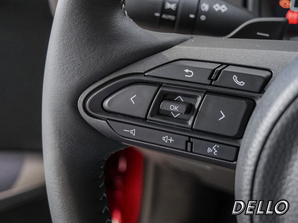 Fahrzeugansicht TOYOTA Yaris 1.6 GR - Bild 24