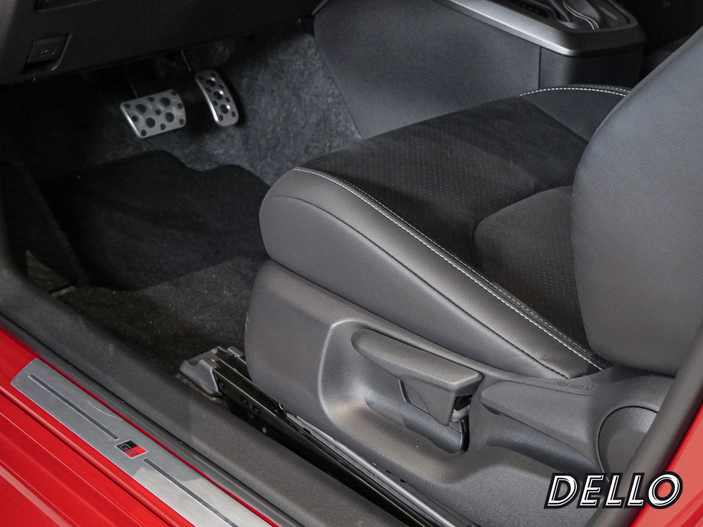 Fahrzeugansicht TOYOTA Yaris 1.6 GR - Bild 30