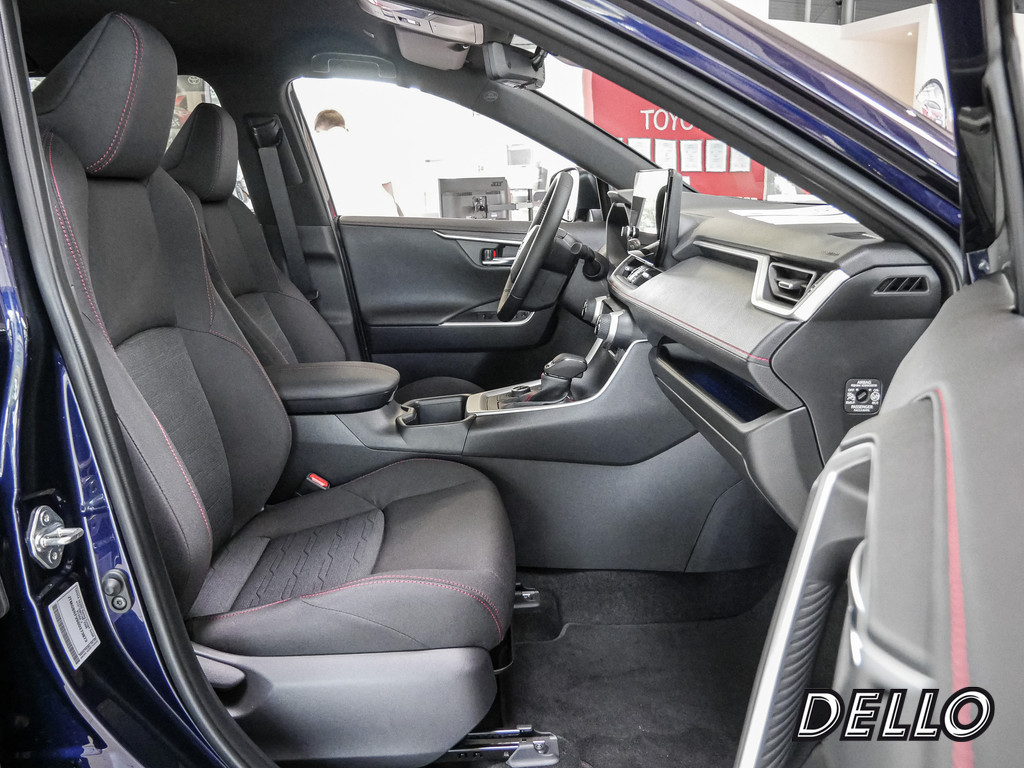 Fahrzeugansicht TOYOTA RAV4 2.5 Plug-in Hybrid 4x4 Teamplayer - Bild 3