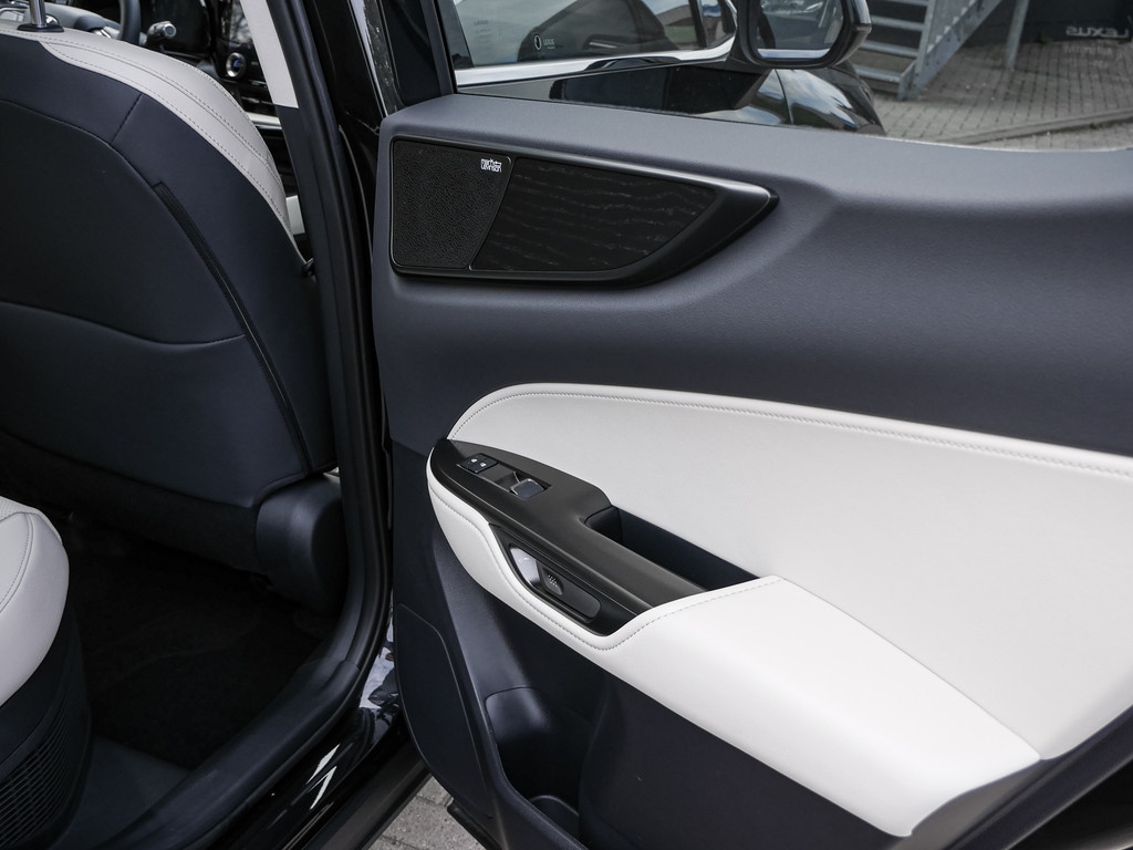 Fahrzeugansicht LEXUS NX 350h Luxury AWD - Bild 5