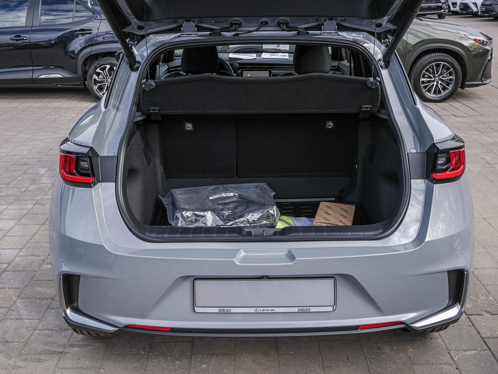 Fahrzeugansicht LEXUS LBX Emotion - Bild 10