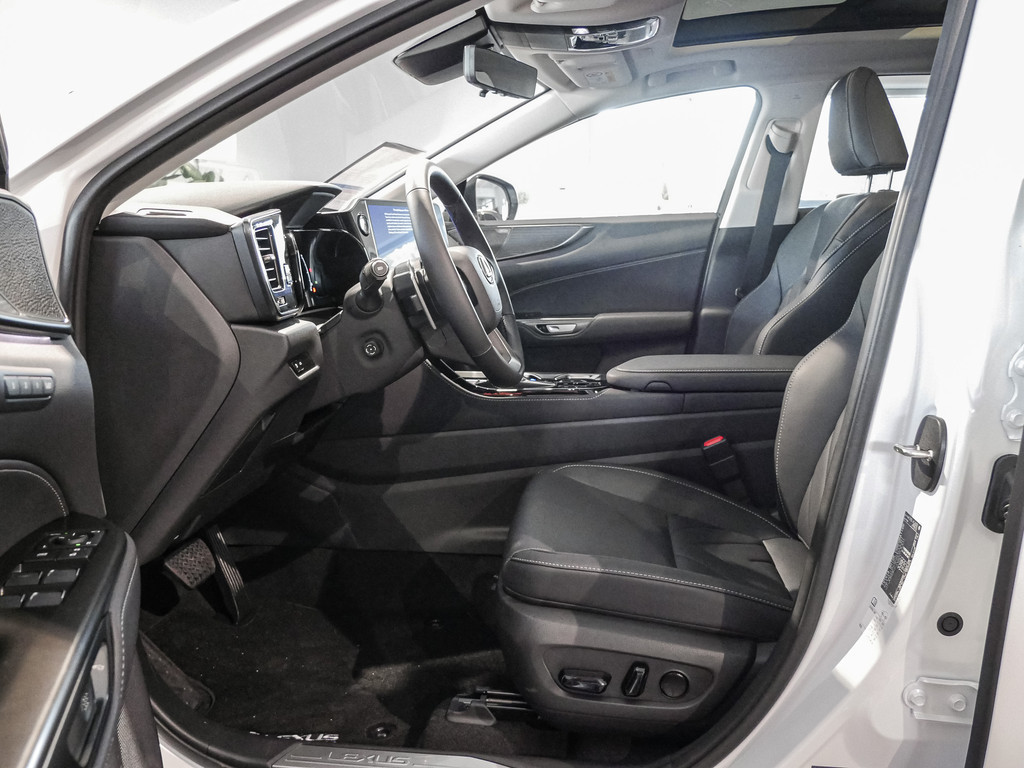 Fahrzeugansicht LEXUS NX 350h Luxury AWD - Bild 3