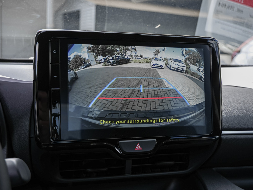 Fahrzeugansicht TOYOTA Yaris 1.5 Hybrid Teamplayer - Bild 11