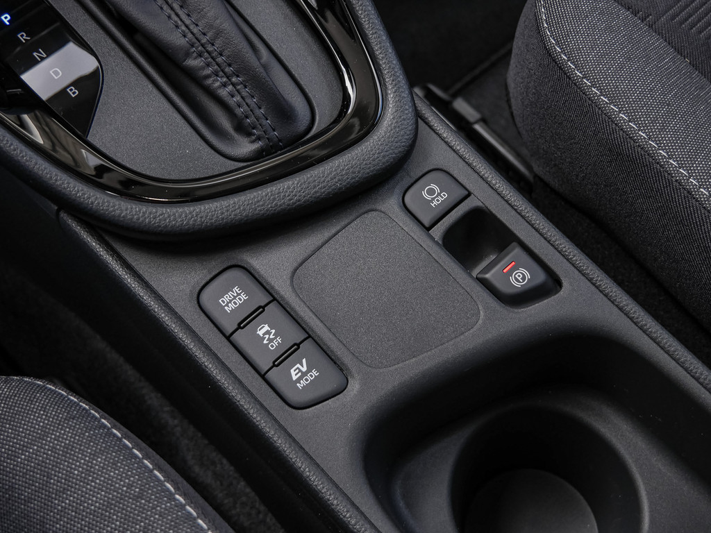 Fahrzeugansicht TOYOTA Yaris 1.5 Hybrid Teamplayer - Bild 16