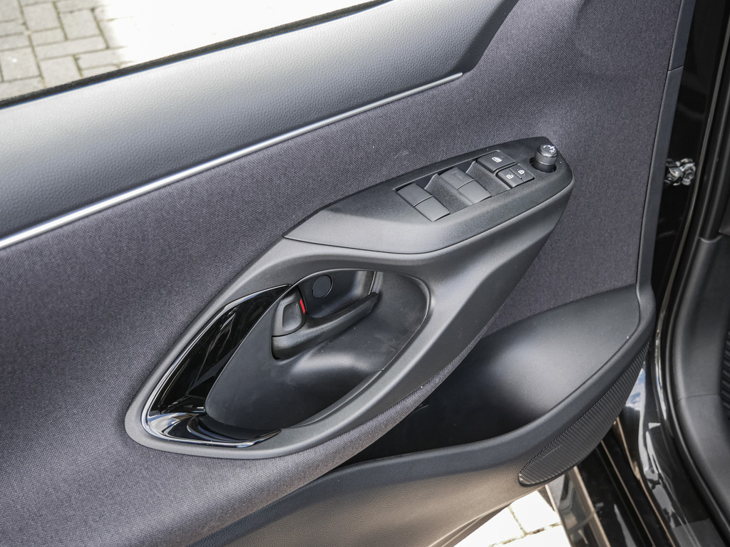 Fahrzeugansicht TOYOTA Yaris 1.5 Hybrid Teamplayer - Bild 29