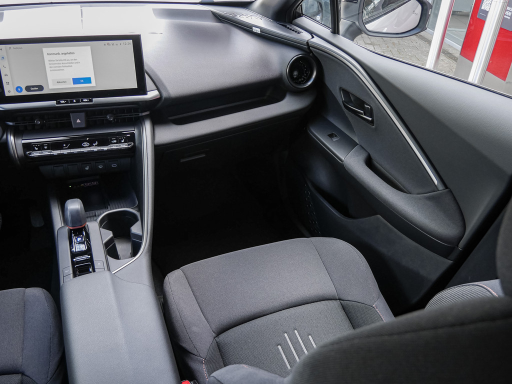 Fahrzeugansicht TOYOTA C-HR 1.8 Hybrid FWD Team Deutschland - Bild 8