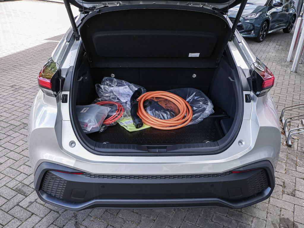 Fahrzeugansicht TOYOTA C-HR 1.8 Hybrid FWD Team Deutschland - Bild 10