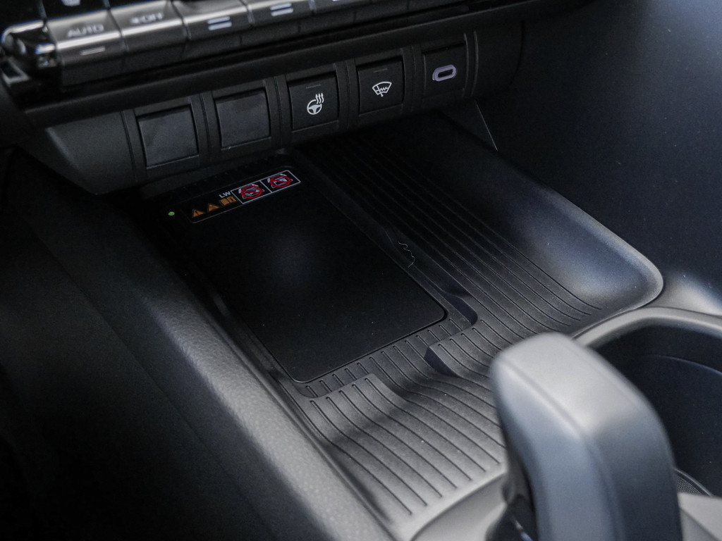 Fahrzeugansicht TOYOTA C-HR 1.8 Hybrid FWD Team Deutschland - Bild 19