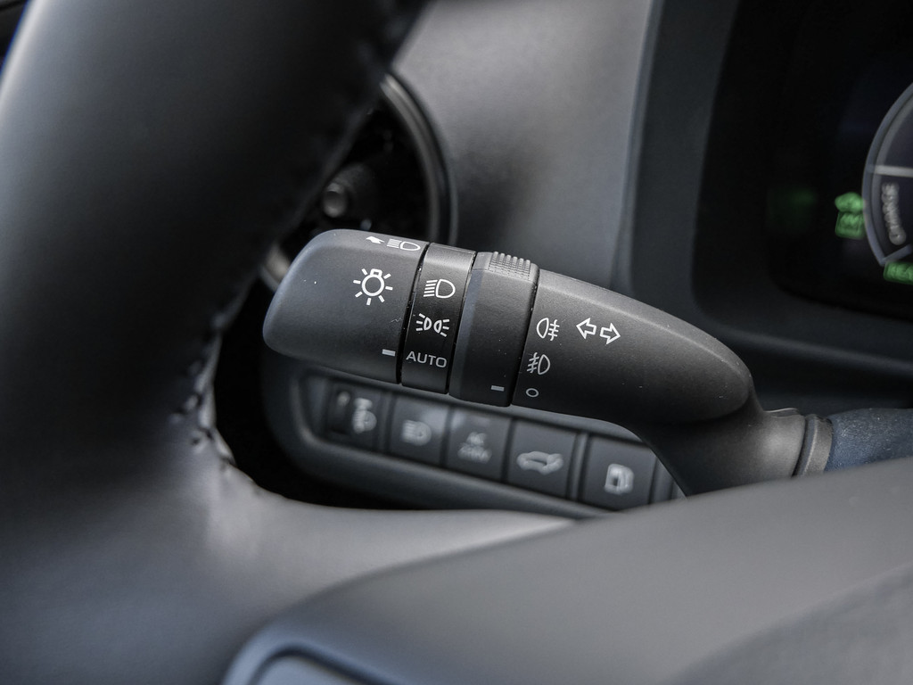 Fahrzeugansicht TOYOTA C-HR 1.8 Hybrid FWD Team Deutschland - Bild 26