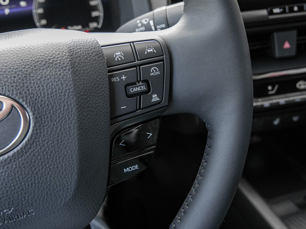 Fahrzeugansicht TOYOTA C-HR 1.8 Hybrid FWD Team Deutschland - Bild 27