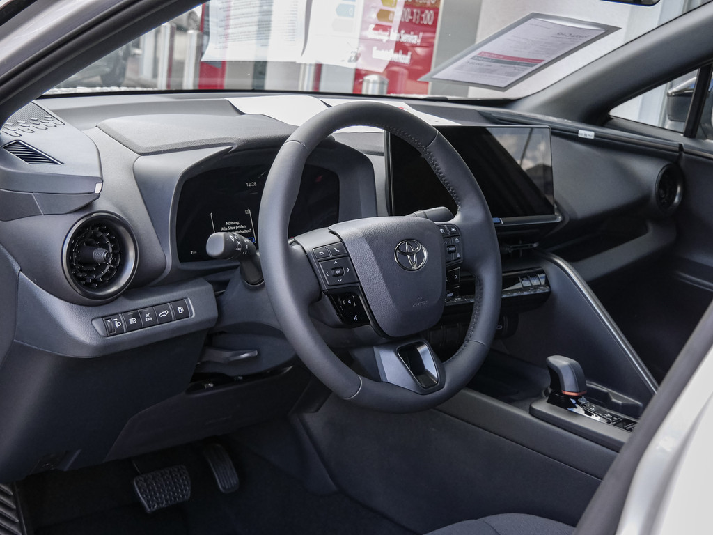 Fahrzeugansicht TOYOTA C-HR 1.8 Hybrid FWD Team Deutschland - Bild 30