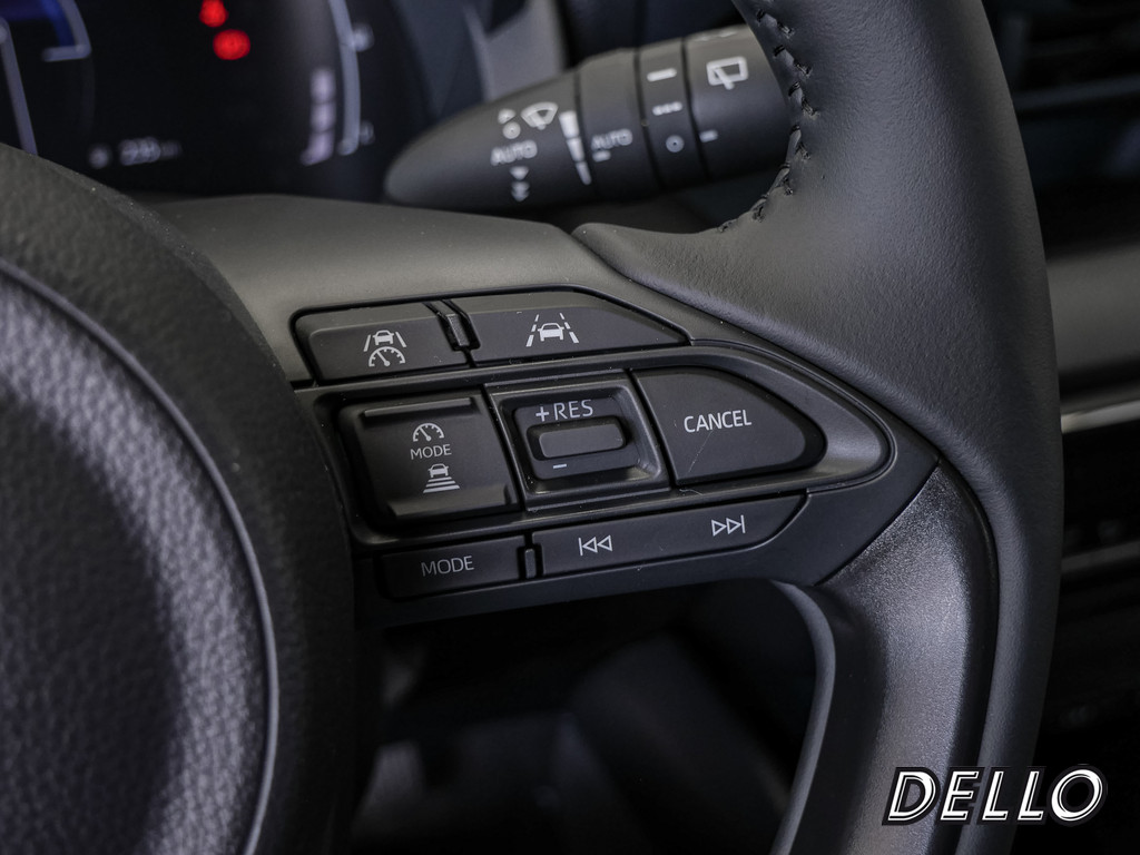 Fahrzeugansicht TOYOTA Yaris 1.5 Hybrid Teamplayer - Bild 30