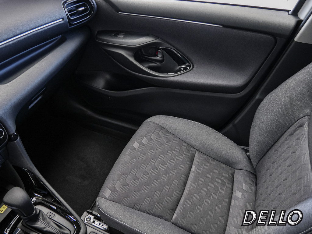 Fahrzeugansicht TOYOTA Yaris 1.5 Hybrid Teamplayer - Bild 24