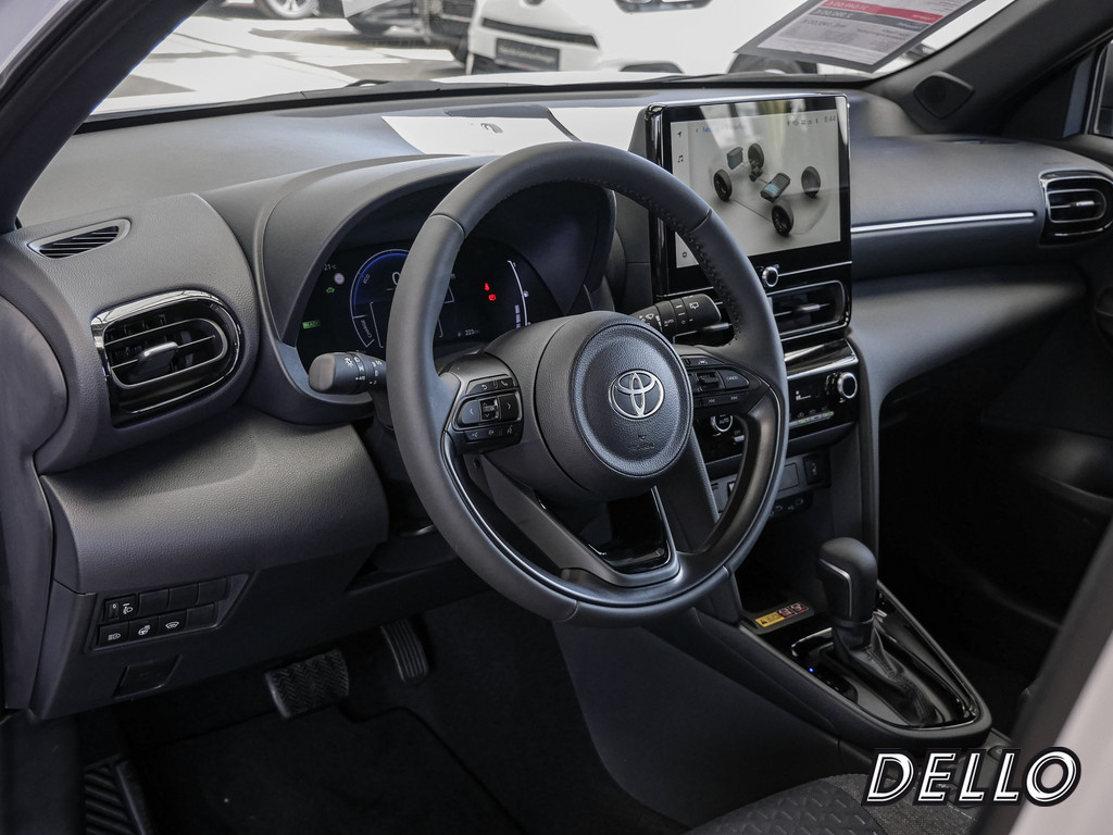 Fahrzeugansicht TOYOTA Yaris Cross 1.5 Hybrid FWD Teamplayer - Bild 35