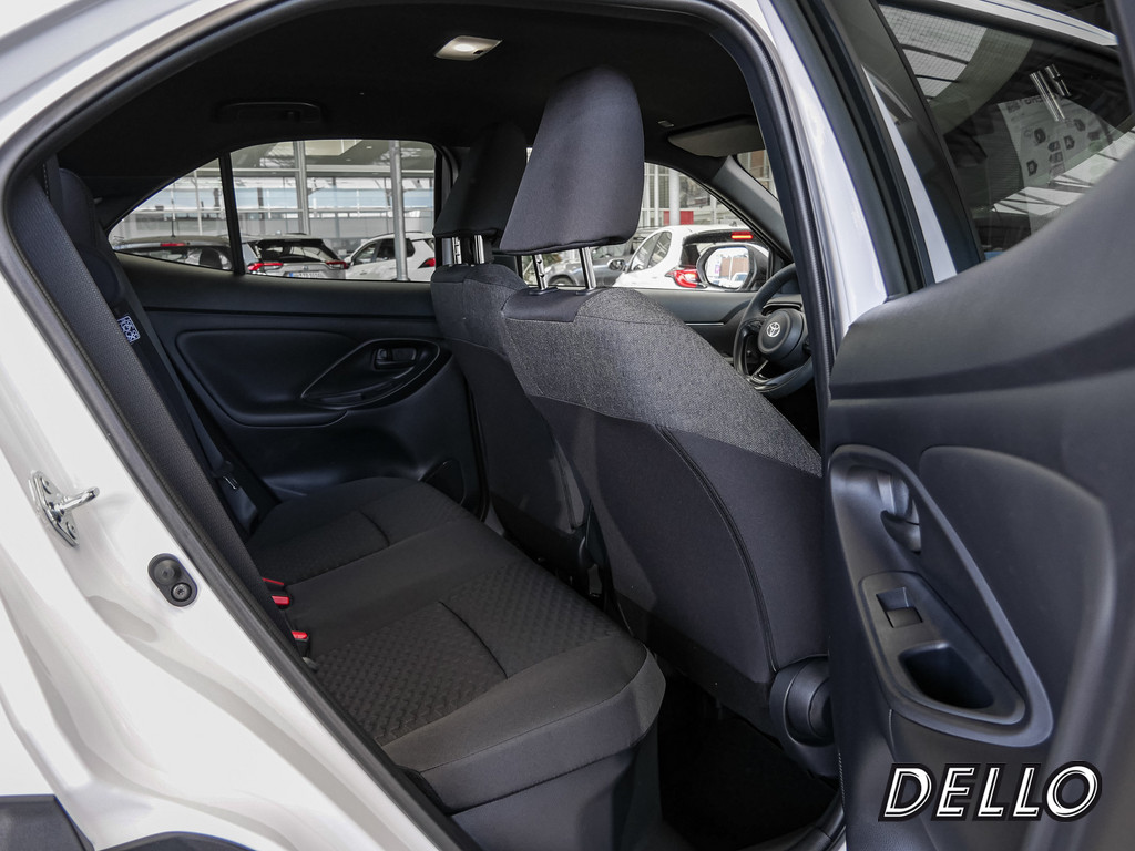 Fahrzeugansicht TOYOTA Yaris Cross Hybrid Teamplayer - Bild 7