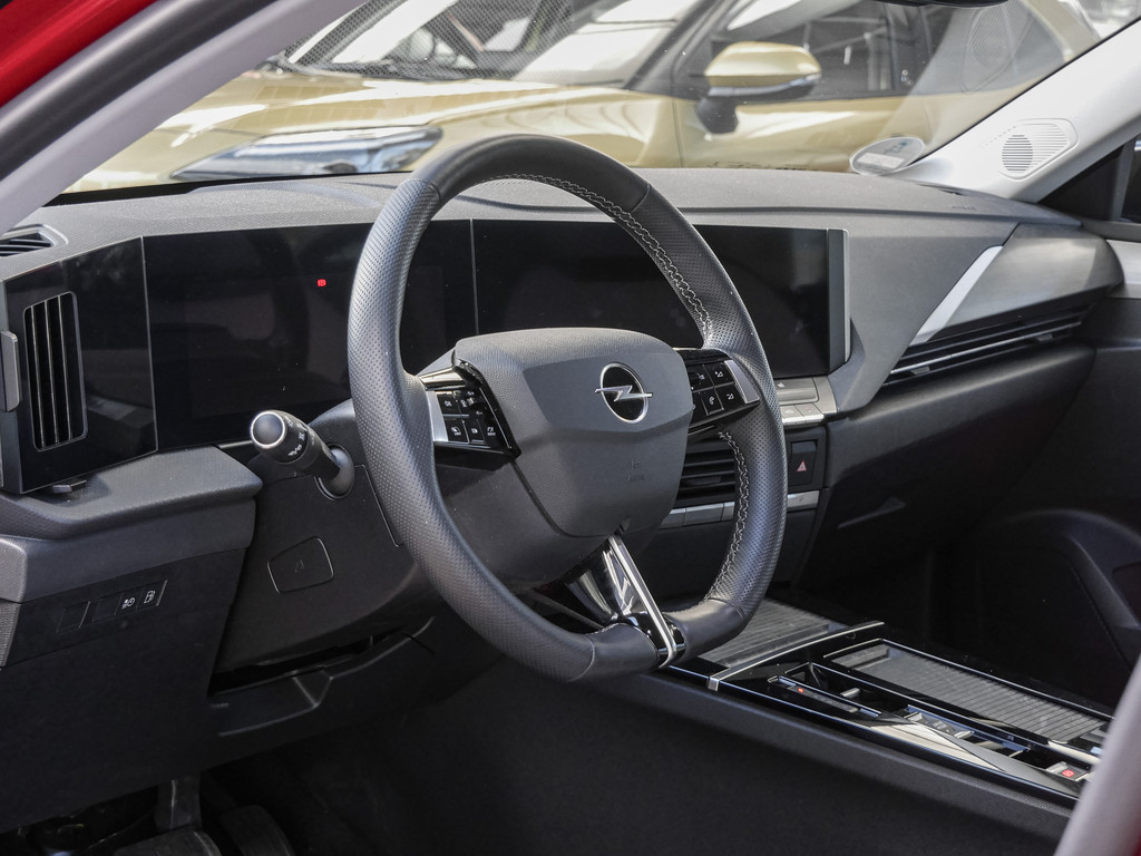 Fahrzeugansicht OPEL Astra Plug-in Hybrid Elegance - Bild 24