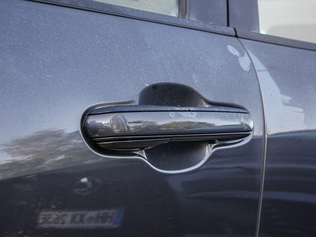 Fahrzeugansicht LEXUS LBX Elegant Black Edition - Bild 2