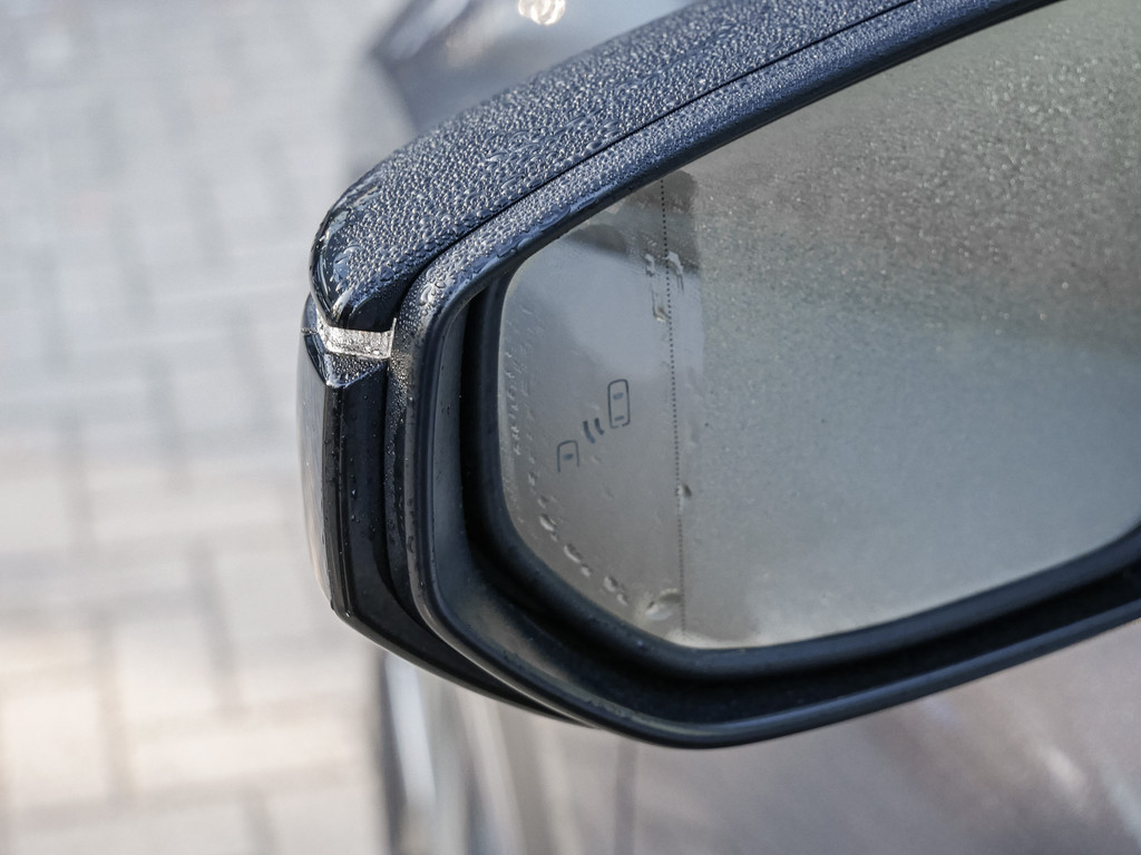 Fahrzeugansicht LEXUS LBX Elegant Black Edition - Bild 3