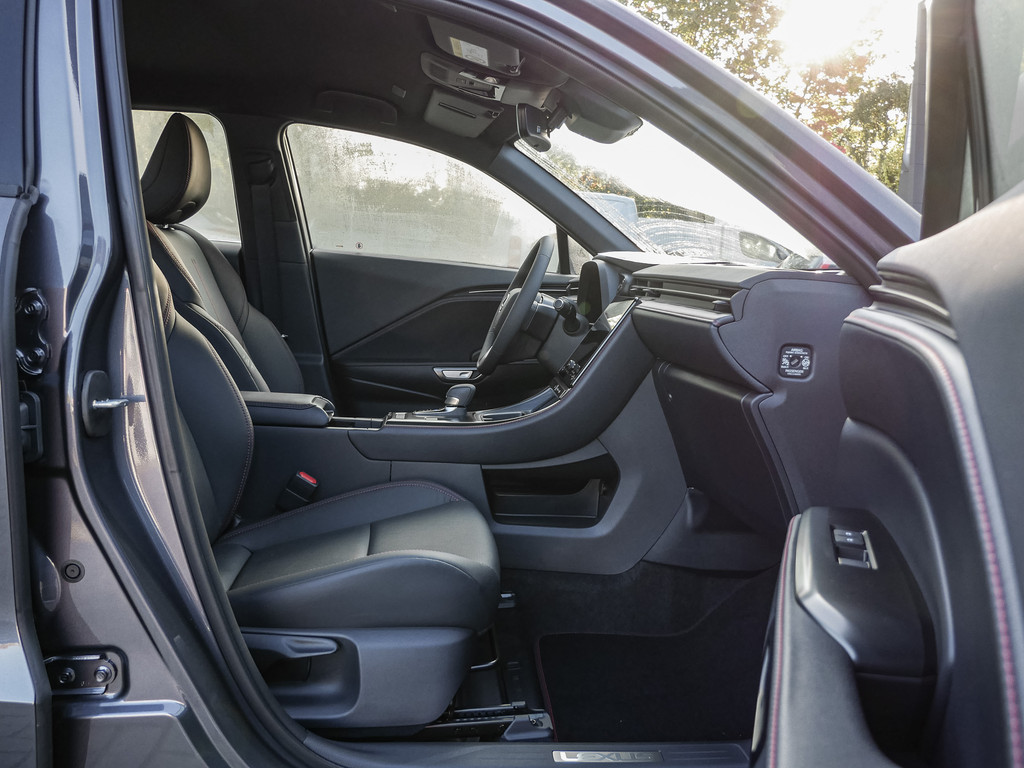 Fahrzeugansicht LEXUS LBX Elegant Black Edition - Bild 5