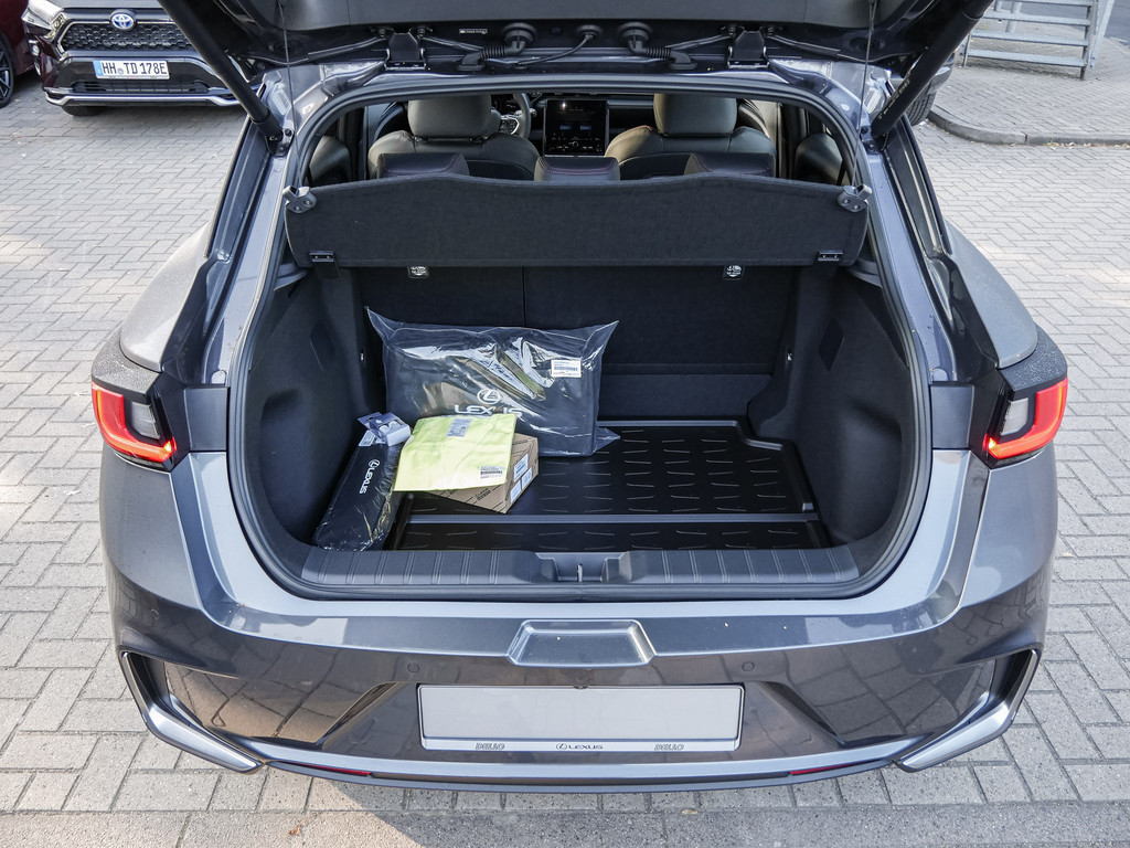 Fahrzeugansicht LEXUS LBX Elegant Black Edition - Bild 7