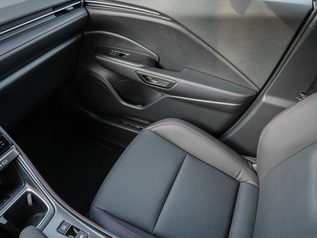 Fahrzeugansicht LEXUS LBX Elegant Black Edition - Bild 21