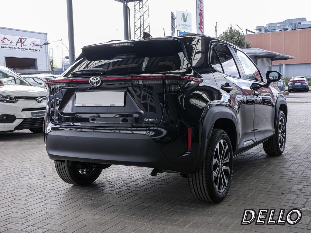 Fahrzeugansicht TOYOTA Yaris Cross Hybrid Teamplayer - Bild 40