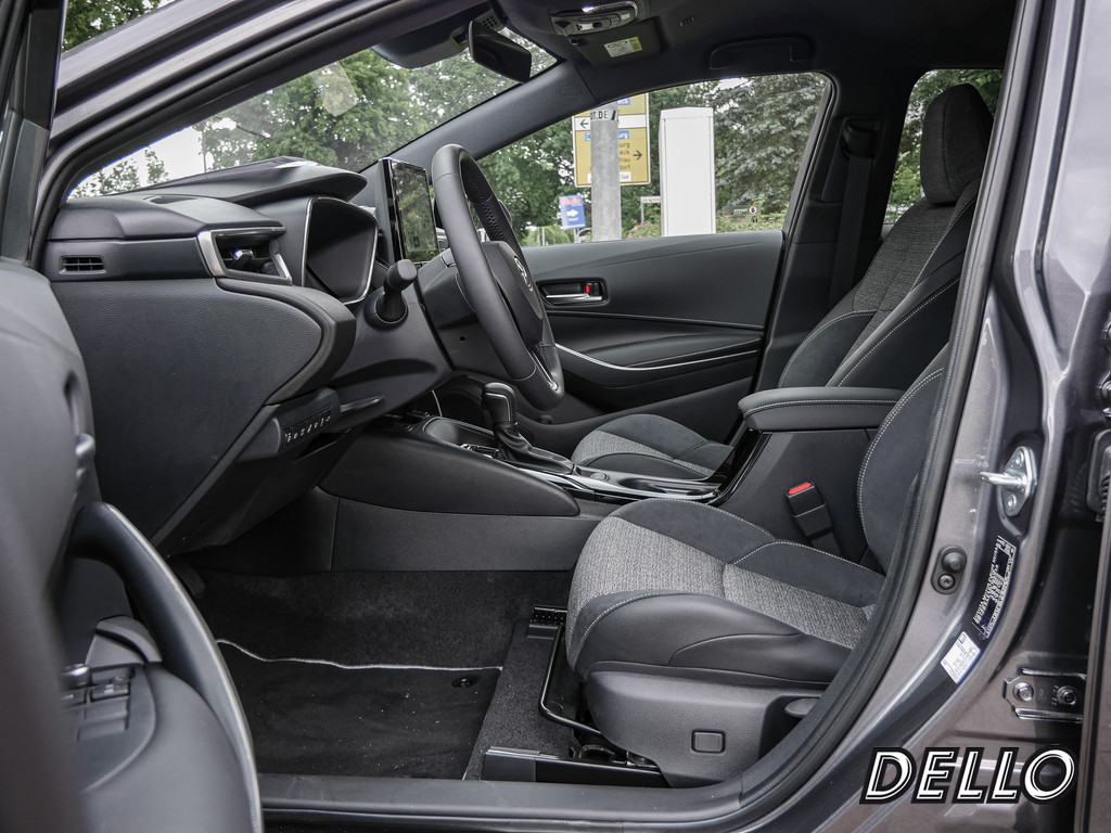 Fahrzeugansicht TOYOTA Corolla Touring Sports 1.8 Hybrid Teamplayer - Bild 7