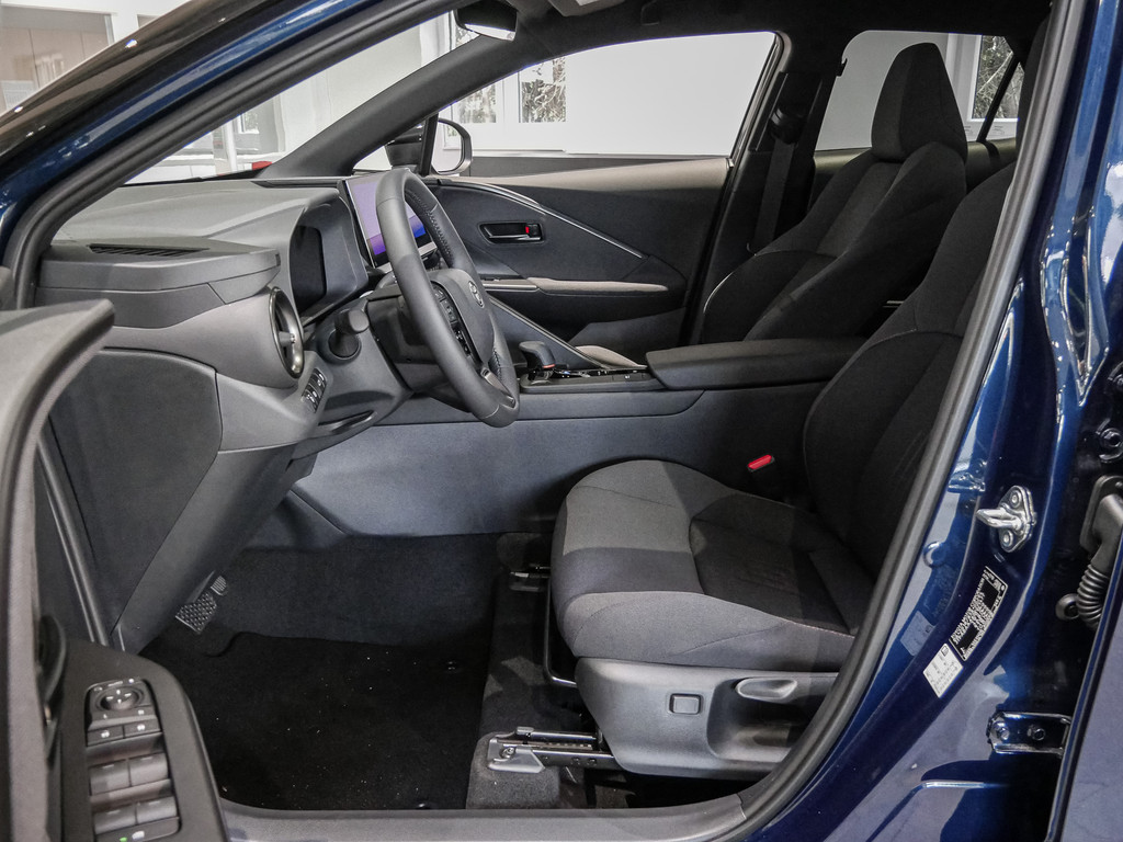 Fahrzeugansicht TOYOTA C-HR 2.0 Hybrid Teamplayer - Bild 3