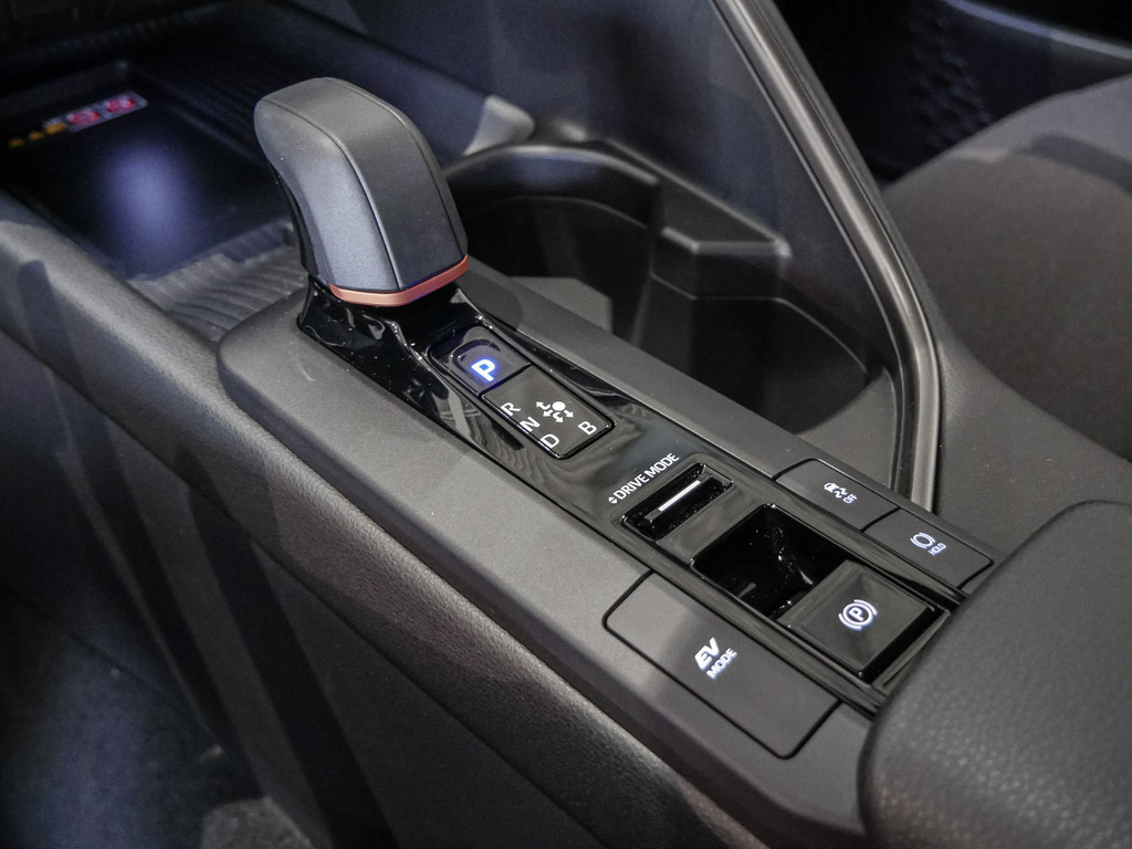 Fahrzeugansicht TOYOTA C-HR 2.0 Hybrid Teamplayer - Bild 18