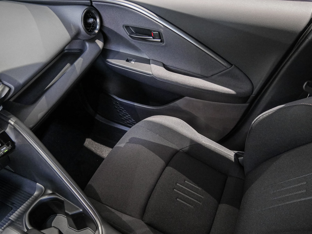 Fahrzeugansicht TOYOTA C-HR 2.0 Hybrid Teamplayer - Bild 19