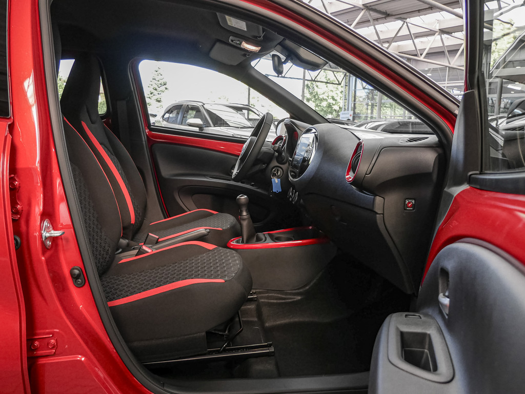 Fahrzeugansicht TOYOTA Aygo X 1.0 Teamplayer - Bild 4