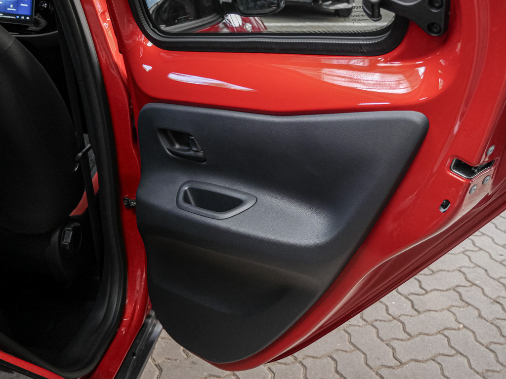 Fahrzeugansicht TOYOTA Aygo X 1.0 Teamplayer - Bild 9