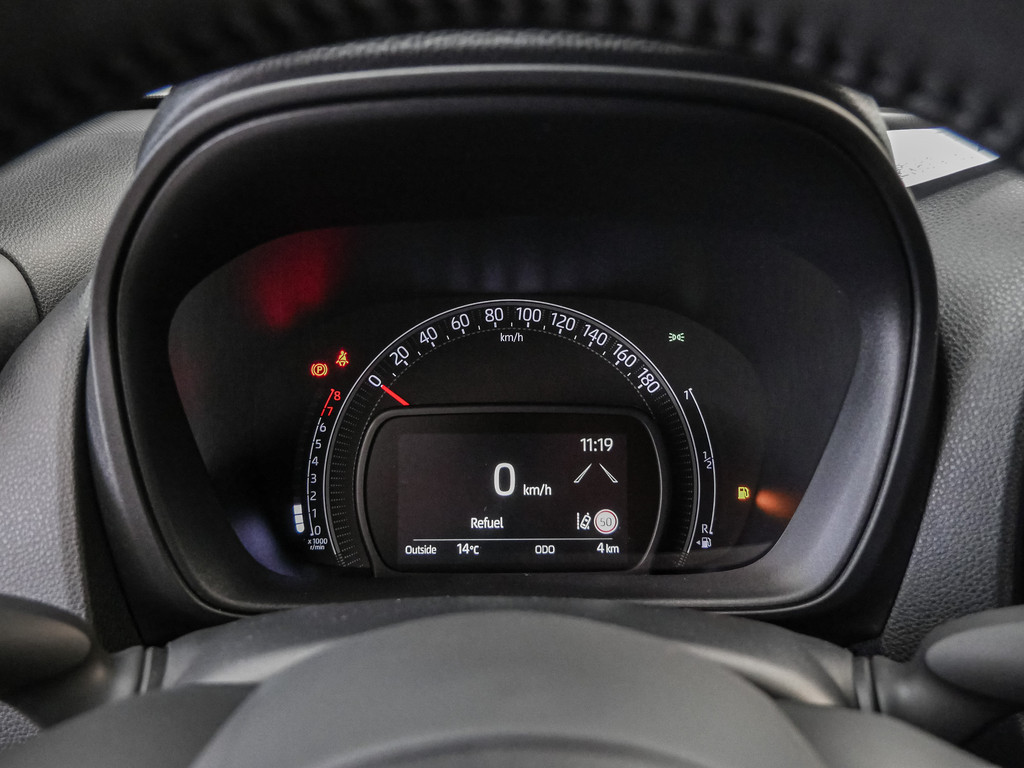 Fahrzeugansicht TOYOTA Aygo X 1.0 Teamplayer - Bild 22