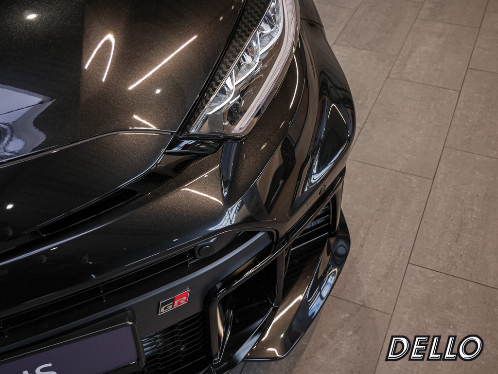 Fahrzeugansicht TOYOTA Yaris 1.6 GR - Bild 3