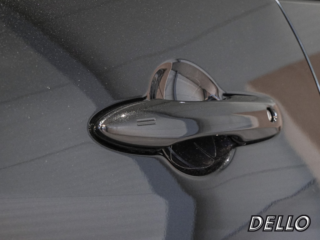 Fahrzeugansicht TOYOTA Yaris 1.6 GR - Bild 4