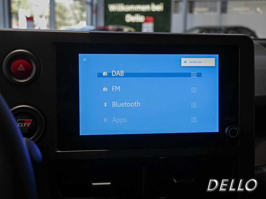 Fahrzeugansicht TOYOTA Yaris 1.6 GR - Bild 13