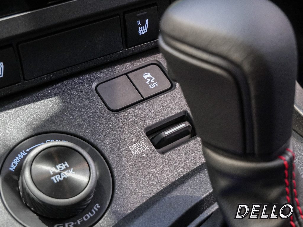 Fahrzeugansicht TOYOTA Yaris 1.6 GR - Bild 16