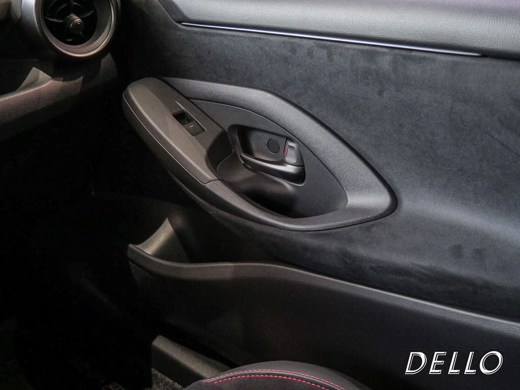 Fahrzeugansicht TOYOTA Yaris 1.6 GR - Bild 20