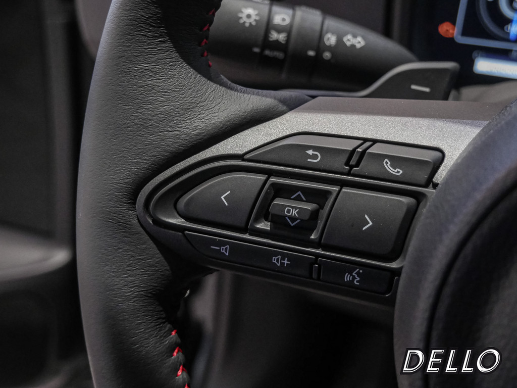 Fahrzeugansicht TOYOTA Yaris 1.6 GR - Bild 27