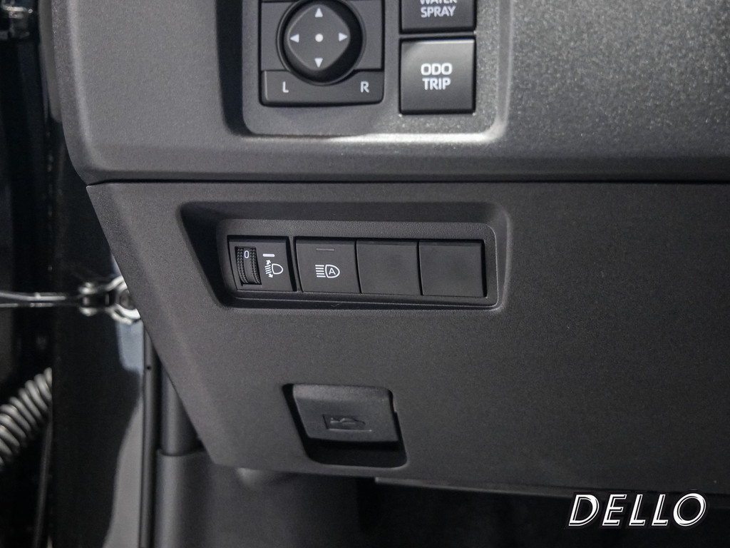 Fahrzeugansicht TOYOTA Yaris 1.6 GR - Bild 32