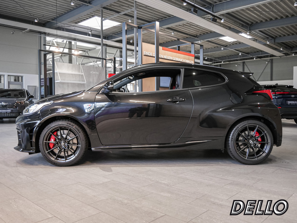 Fahrzeugansicht TOYOTA Yaris 1.6 GR - Bild 42