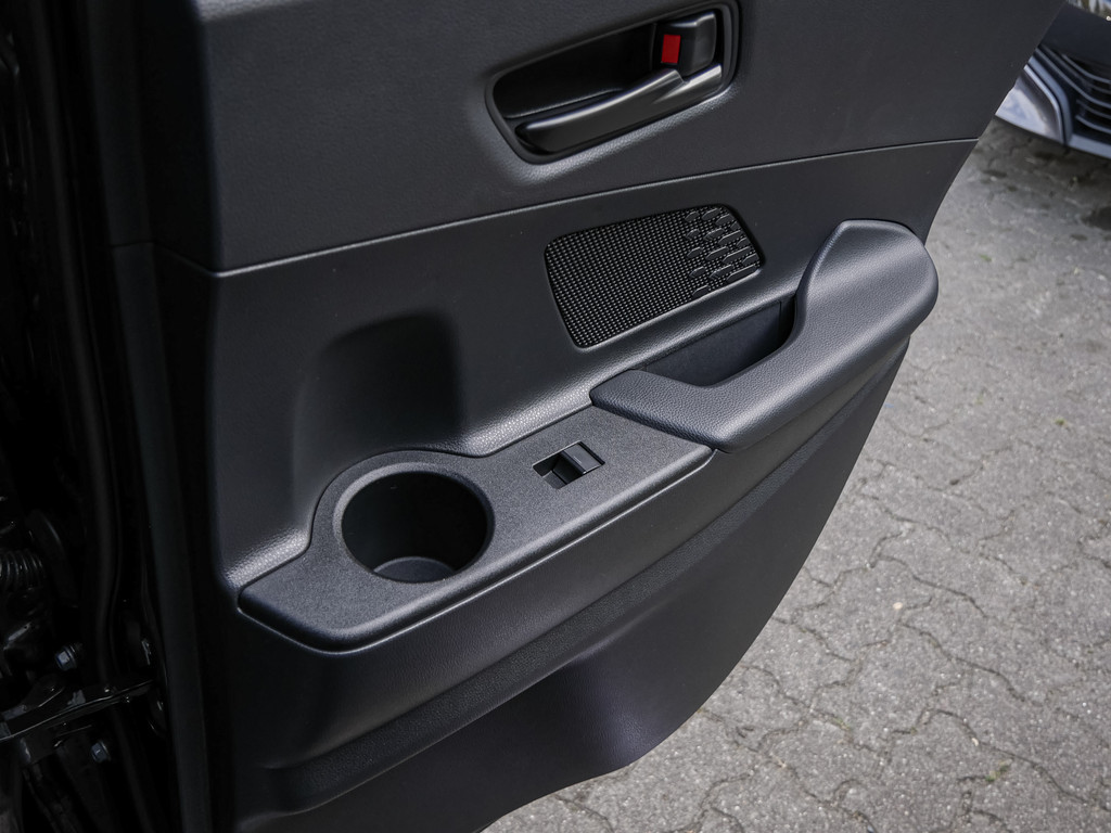 Fahrzeugansicht TOYOTA C-HR 1.8 Hybrid Teamplayer - Bild 10