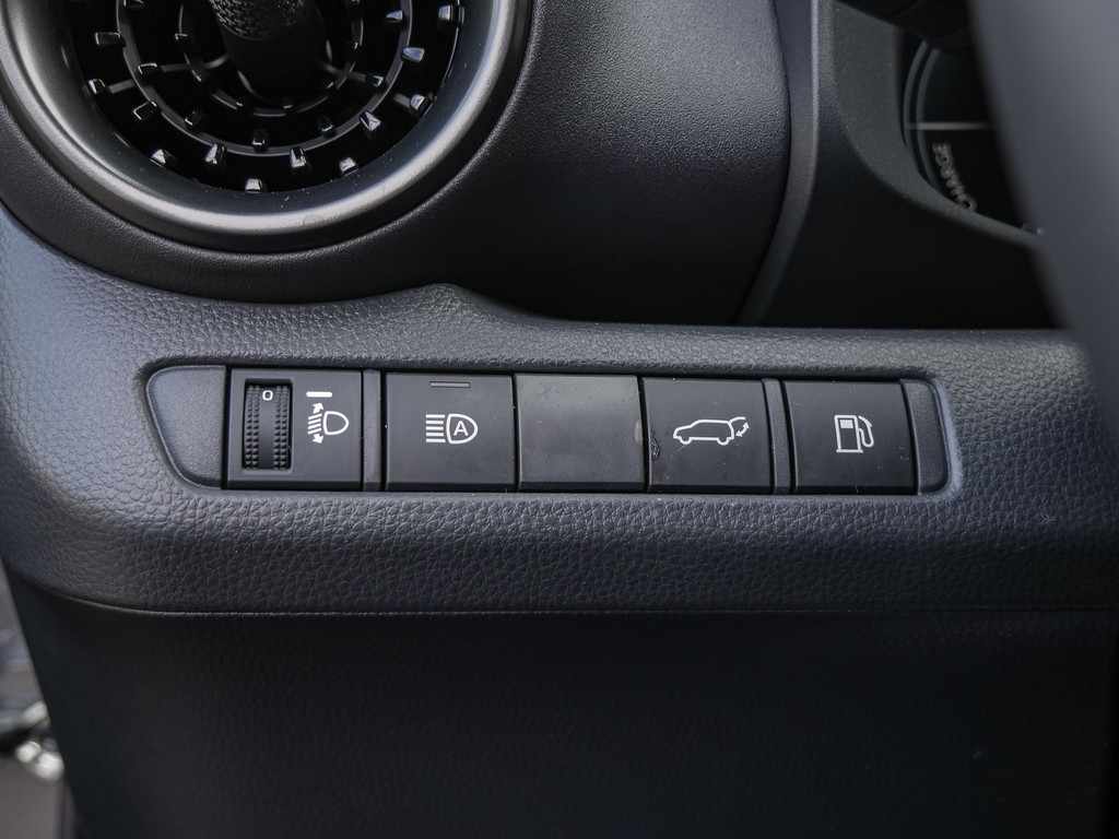 Fahrzeugansicht TOYOTA C-HR 1.8 Hybrid Teamplayer - Bild 32