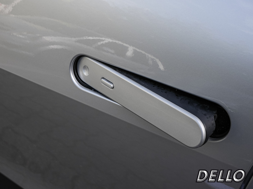 Fahrzeugansicht TOYOTA C-HR 2.0 Plug-In Hybrid Teamplayer - Bild 2