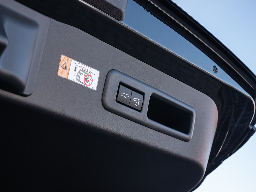 Fahrzeugansicht LEXUS LBX Elegant Black Edition - Bild 11